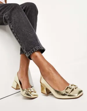 ASOS Skylar Mid Heel With Chain In Gold