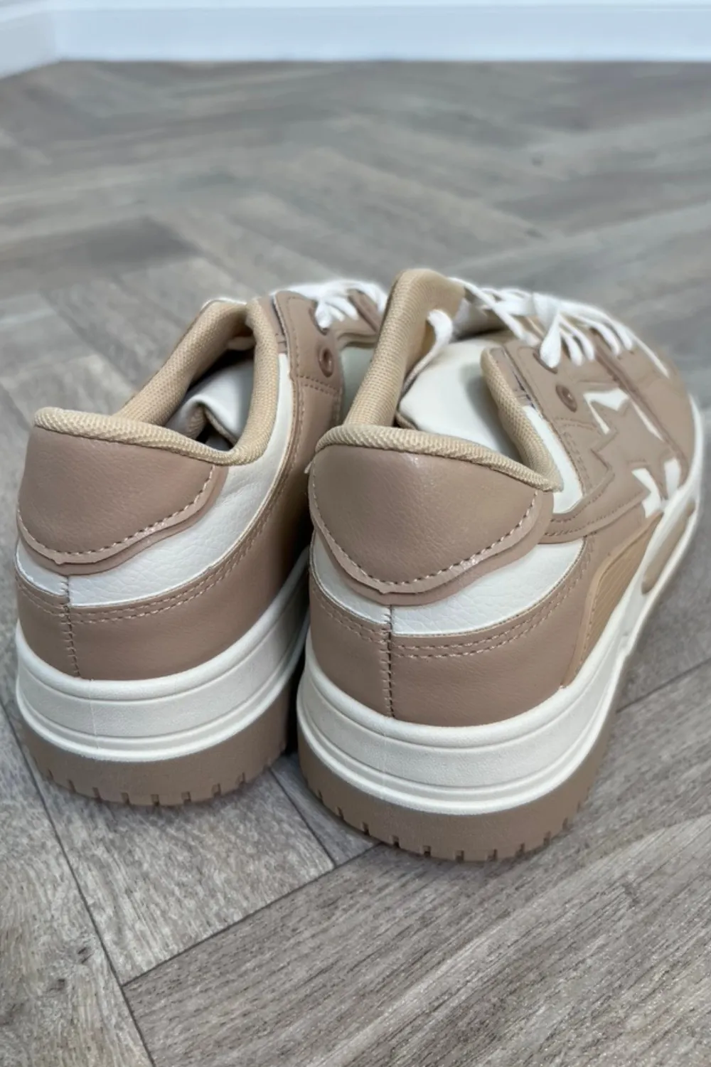 Bella nude and white star trainers