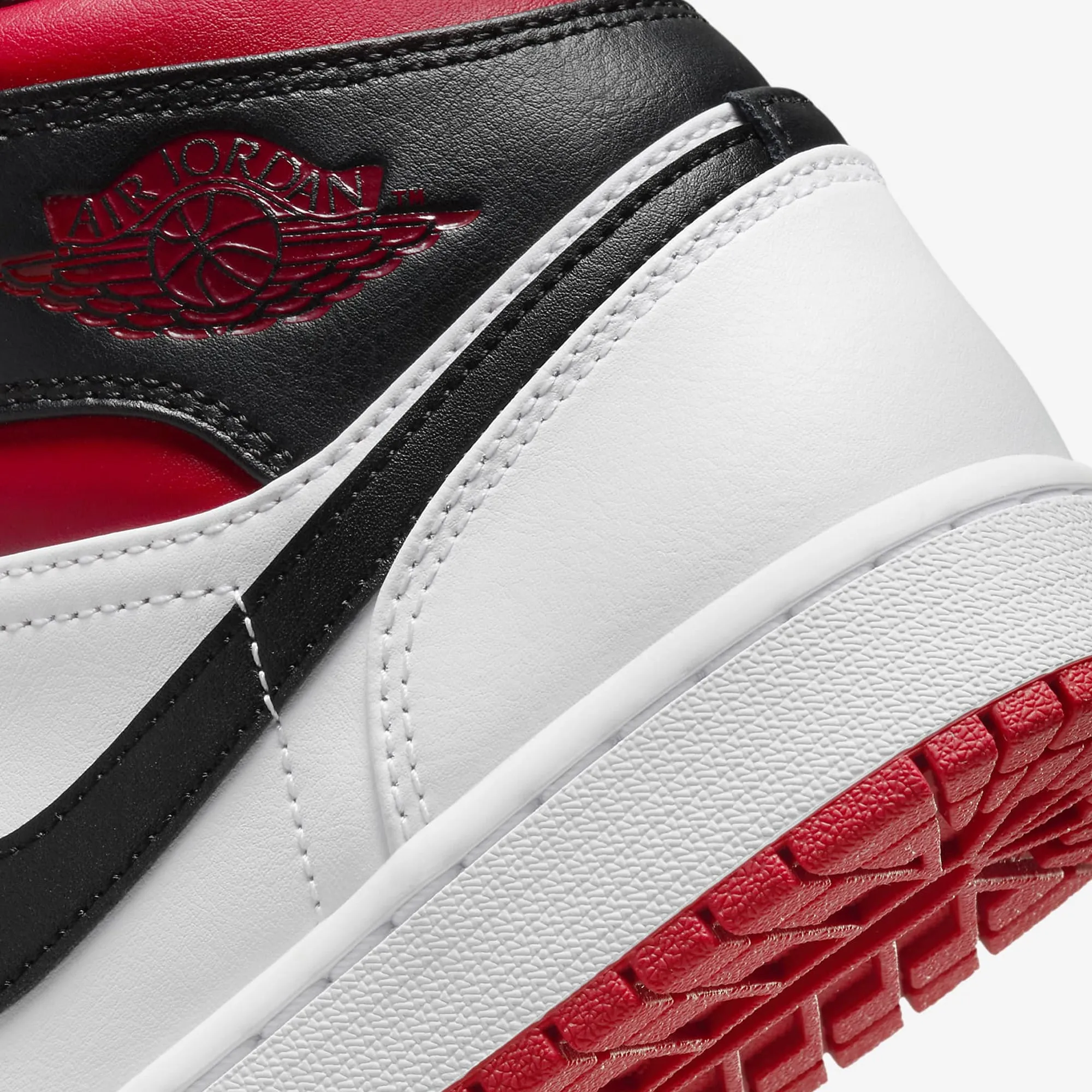 Jordan | AIR JORDAN 1 MID  { WHITE/GYM RED-BLACK