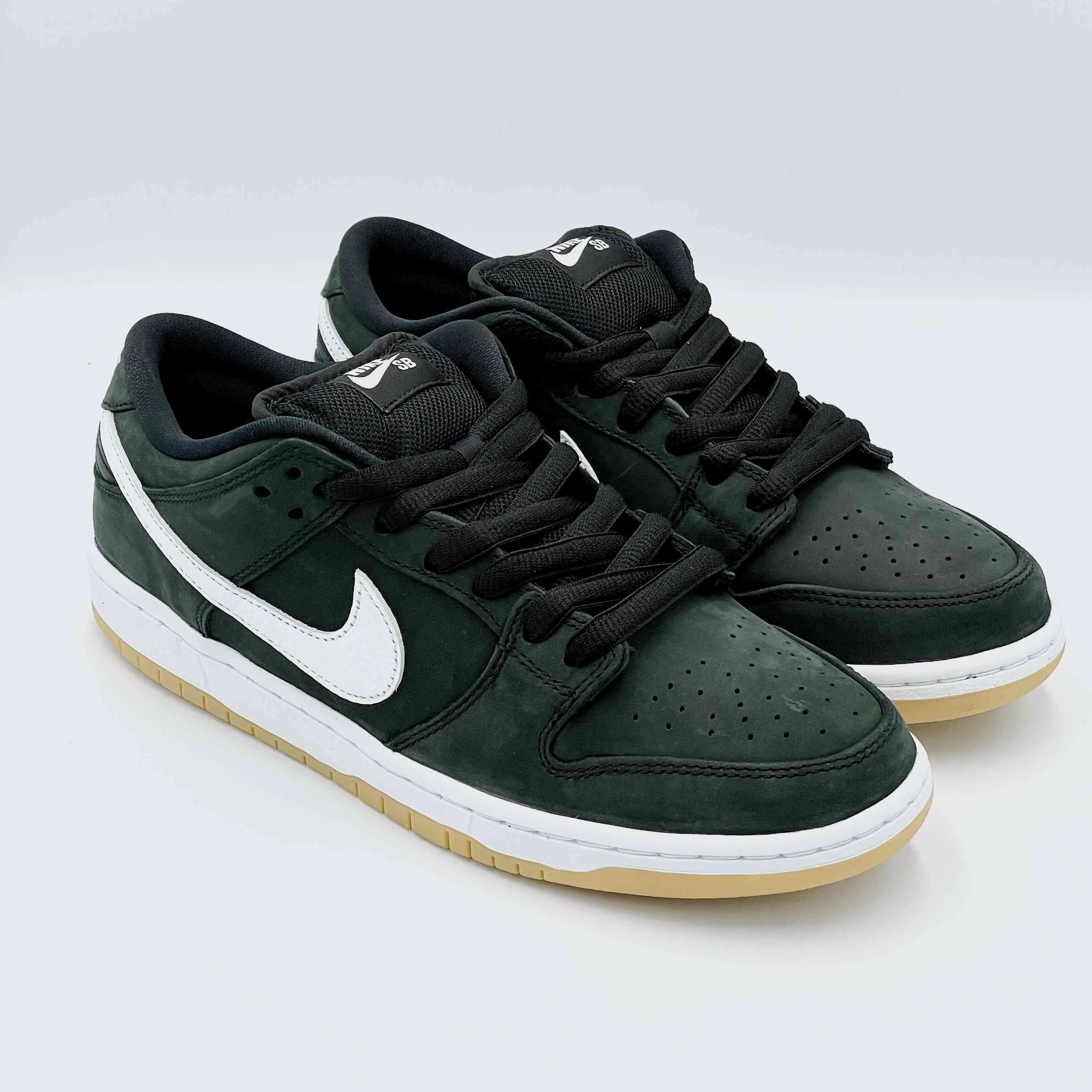 Nike SB Dunk Low Black Gum